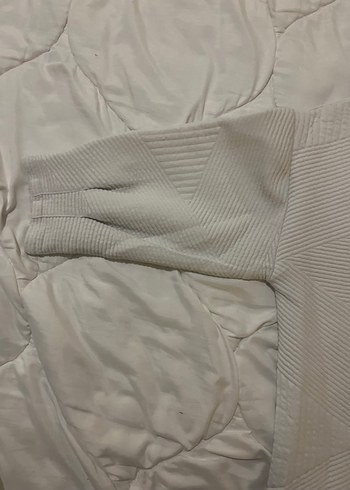 Kadın Beyaz Yarım Kollu Piliseli Kazak - Görsel 2