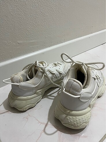 36 Beden beyaz Renk Ozweego Adidas Ayakkabı