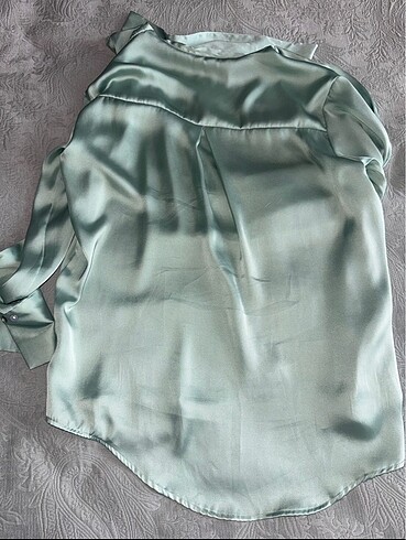 xs Beden Zara Basic Saten Gömlek
