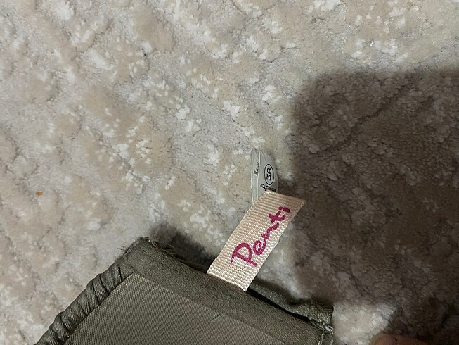 Penti bikini üstü