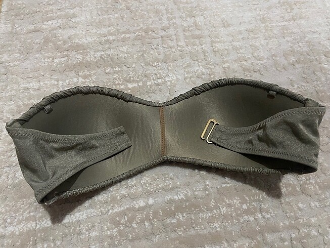 m Beden bikini üstü