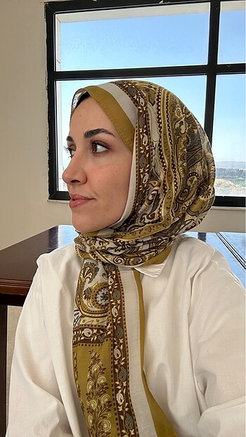  Beden İpekhan Desenli Şal