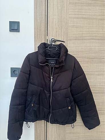 Bershka Mont