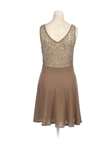 s Beden PreLoved Kısa Elbise %70 İndirimli.