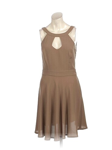 PreLoved Kısa Elbise %70 İndirimli.