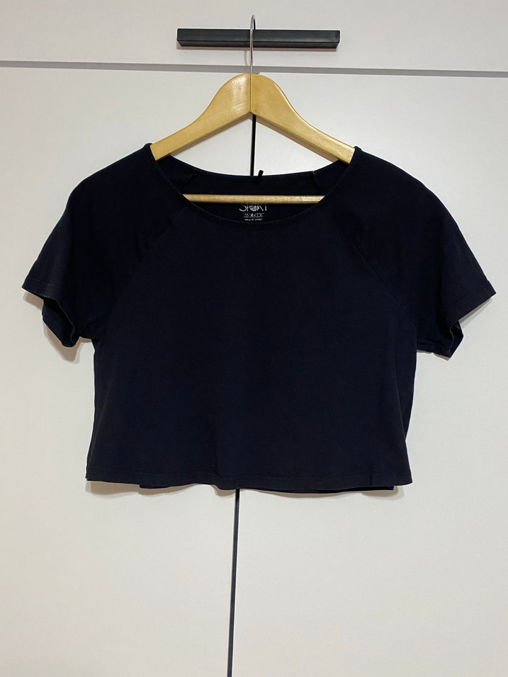 Crop Siyah Spor Üst / Tişört - Görsel 2