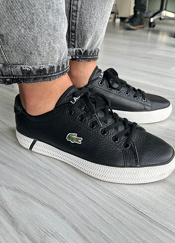 38 Beden Lacoste marka orijinal spor ayakkabı