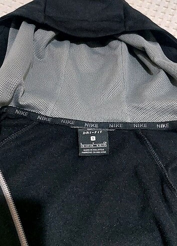 Nike'ın yeni erkek çocuk kapüşonlu - Görsel 7