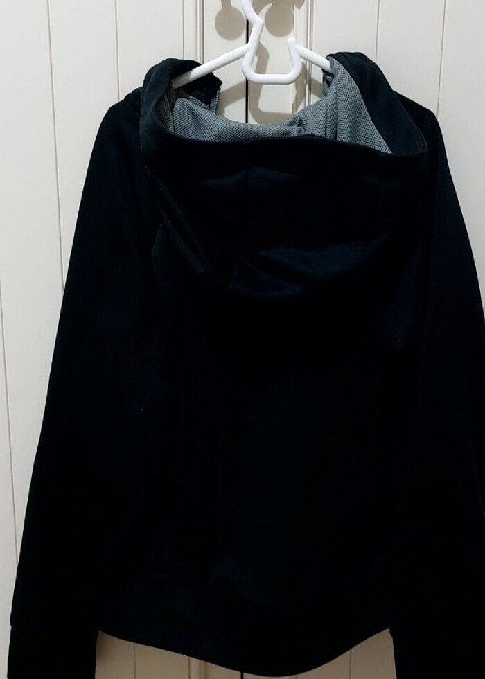 Nike'ın yeni erkek çocuk kapüşonlu - Görsel 2