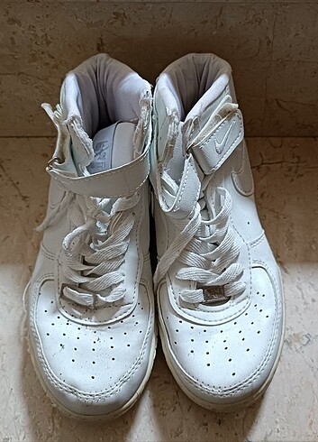 Nike Beyaz Ayakkabı 