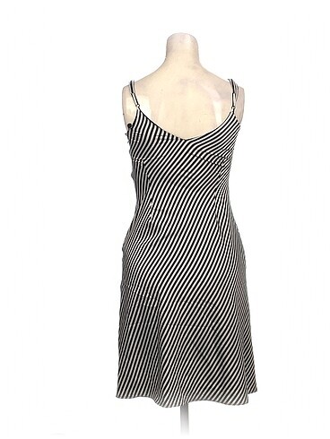 s Beden PreLoved Kısa Elbise %70 İndirimli.
