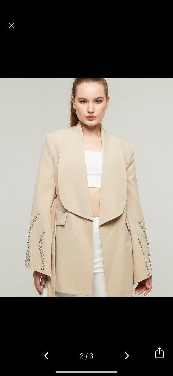 Bej Kemerli Kadın Blazer - Görsel 2