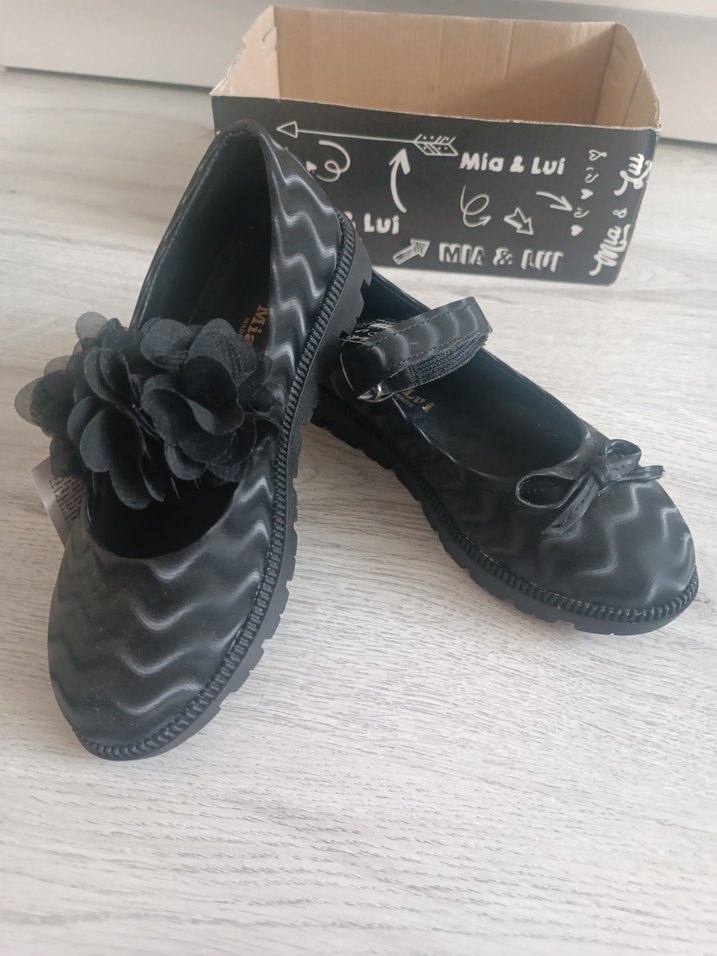 Kız Çocuk Siyah Fırfırlı Gotik Babet - Görsel 5