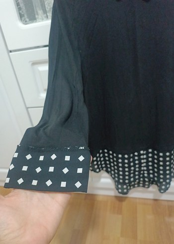 Puantiye Detaylı Siyah Gömlek - Görsel 4