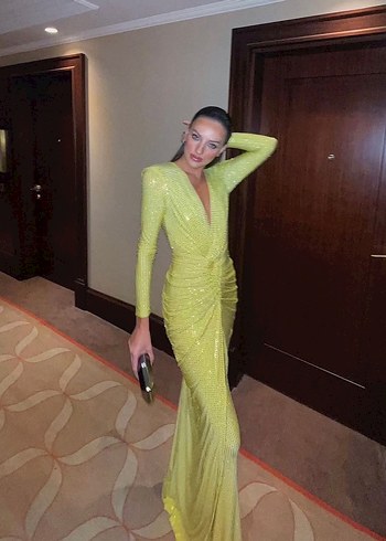 Parlak Sarı Uzun Kadın Elbise - Görsel 2