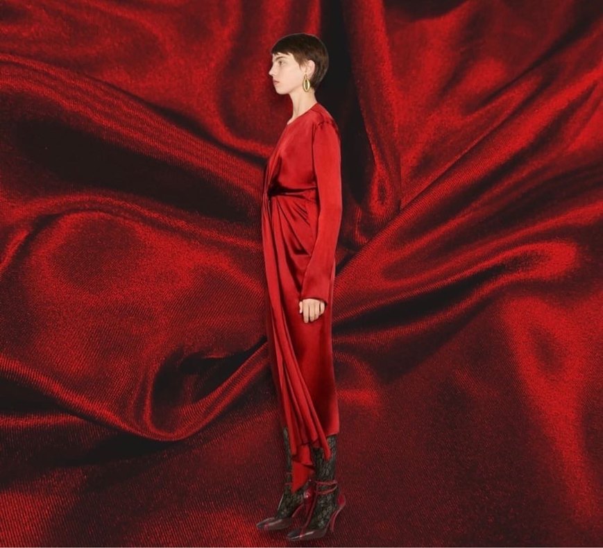 Kırmızı Drapeli Kadın Uzun Elbise - Görsel 3