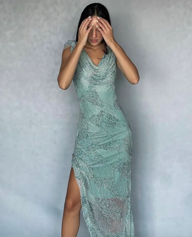 Mavi gece elbisesi - Görsel 3