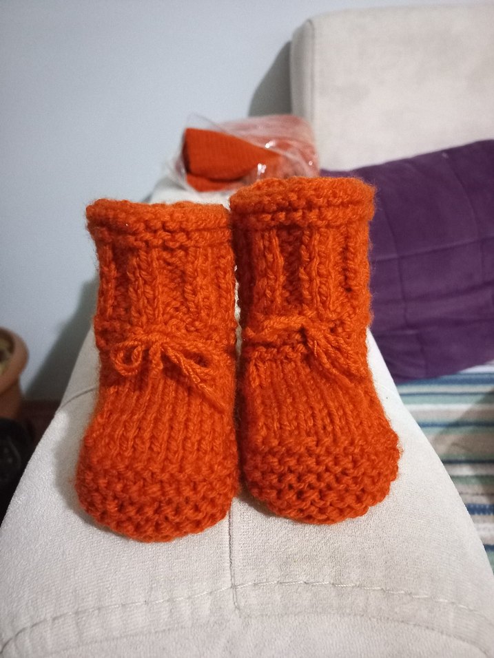 Turuncu Örgü Bebek Patik - Görsel 2