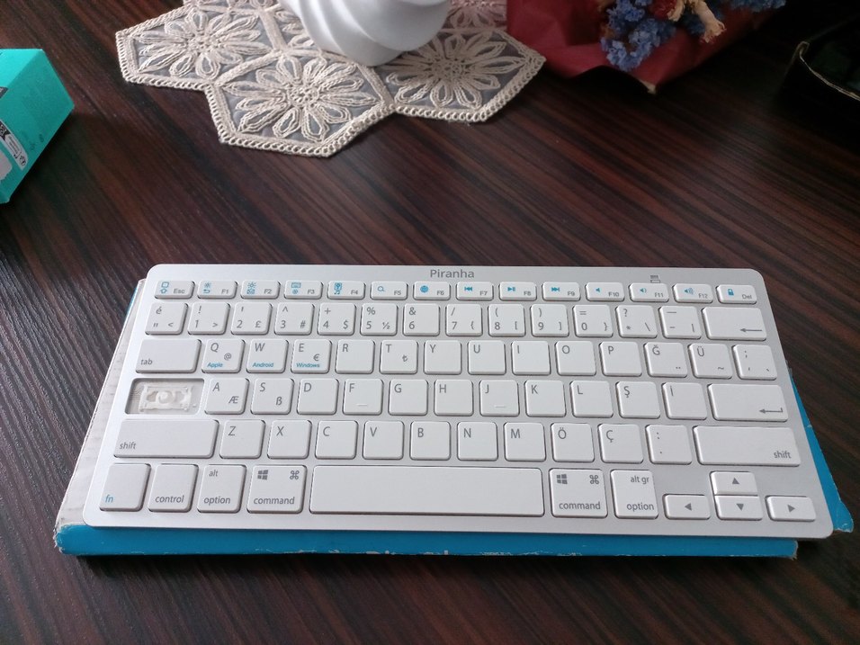 Piranha Beyaz Bluetooth Klavye Sıfır kutuda - Görsel 2