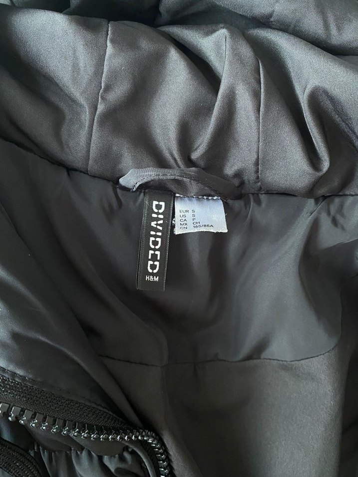 Siyah Kapüşonlu Kadın Kışlık Mont - Görsel 3