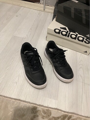 Adidas ayakkabi 38 numara