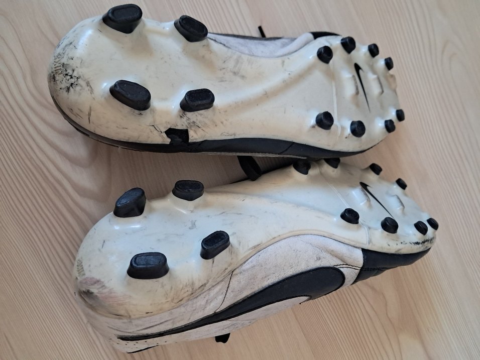 Erkek Siyah Beyaz Futbol Ayakkabısı Velcro - Görsel 5