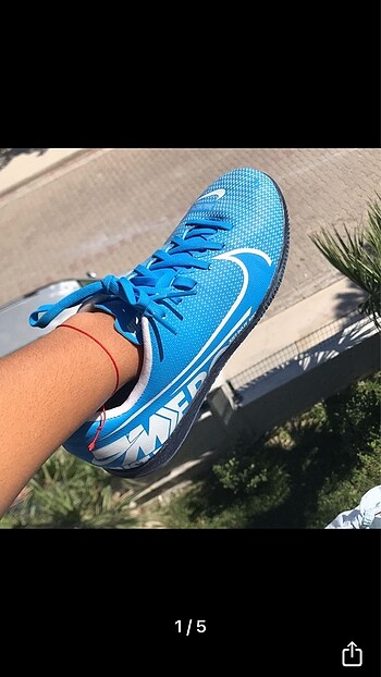 Futsal ayakkabısı