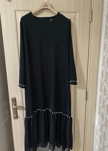 Siyah Uzun Kollu Fırfırlı Uzun Elbise - Görsel 2