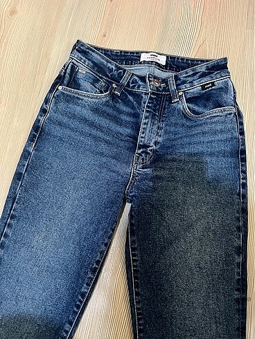 27 Beden Mavi jean