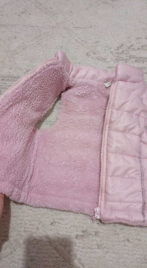 Kız Çocuk Pembe Kürklü Yelek - Görsel 2