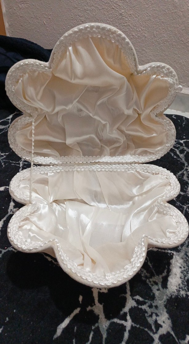 İnci İşlemeli Beyaz Kadın Broş - Görsel 2