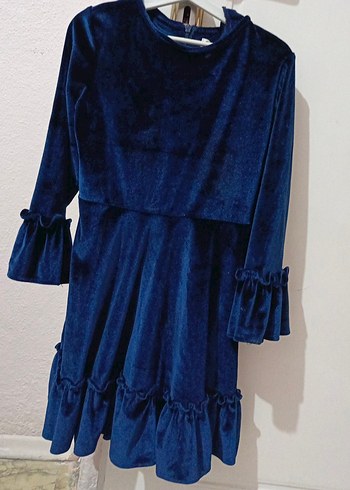 Kız Çocuk Lacivert Kadife Fırfırlı Elbise - Görsel 2