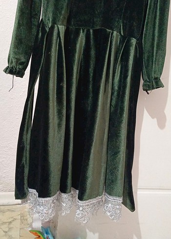 Uzun Kollu Yeşil Elbise - Görsel 3