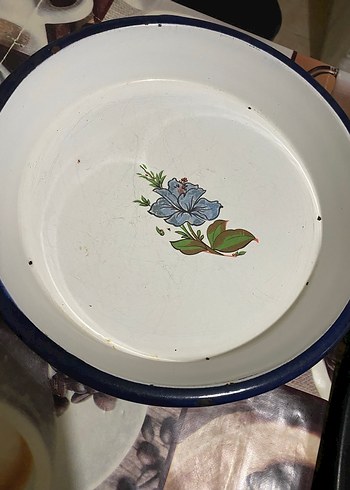 Mavi Kenarlı Çiçek Desenli Tabak - Görsel 4