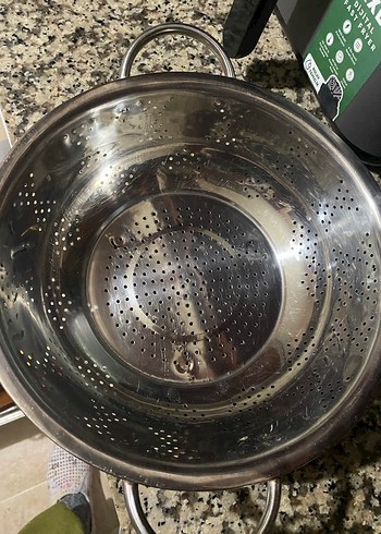 Parlak Gri Delikli Metal Süzgeç - Görsel 3