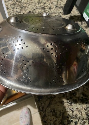 Parlak Gri Delikli Metal Süzgeç - Görsel 4