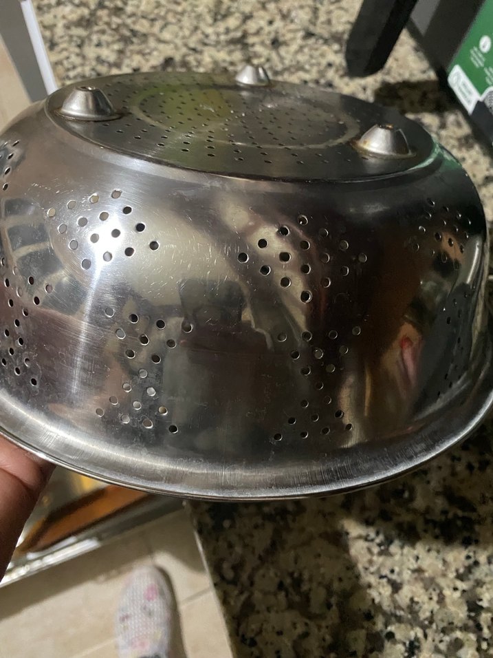 Parlak Gri Delikli Metal Süzgeç - Görsel 4