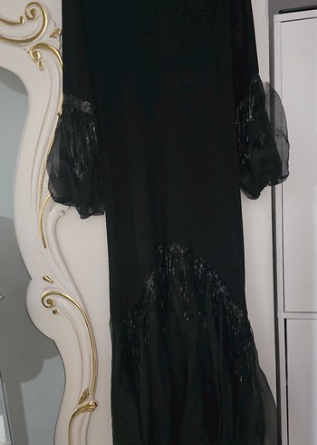 Siyah İşlemeli Uzun Gotik Elbise