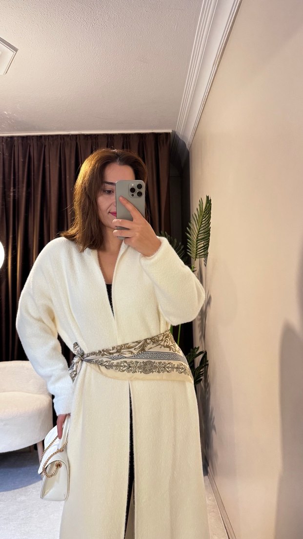 Uzun Beyaz Sakallı hırka - Görsel 3