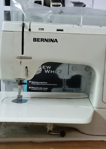 Bernina Beyaz Dikiş Makinesi