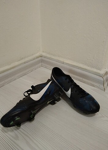 41 Beden siyah Renk Orijinal Nike CR7 Serisi Krampon
