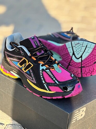 New Balance NEW BALANCE 1906R NEON NIGHTS