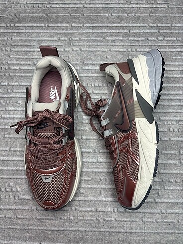 37 Beden bordo Renk NIKE V2K RUN PURPLE