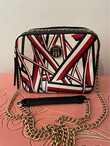 Orjinal Tommy Hilfiger çanta