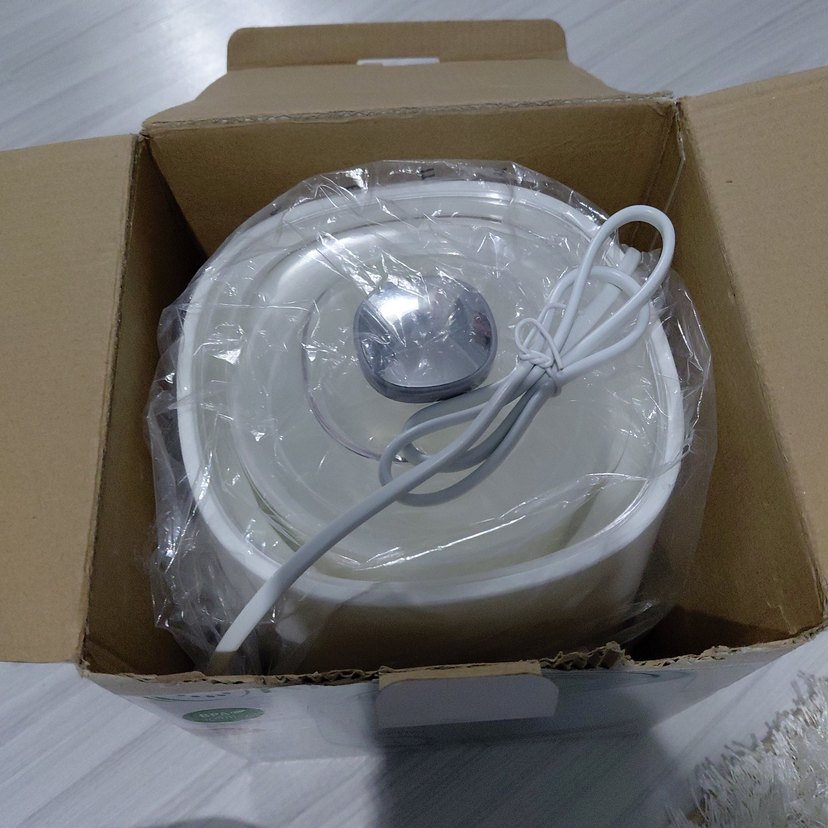 Beyaz ve Gri Ekmek ve Yoğurt Yapıcı - Görsel 2