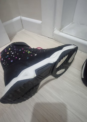 Diğer Pembe Renkli Kız Çocuk Botları Velcro