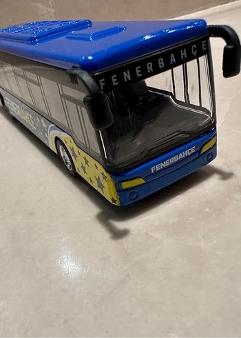 Fenerbahçe Lisanslı Takım Otobüsü Sıfır - Görsel 3