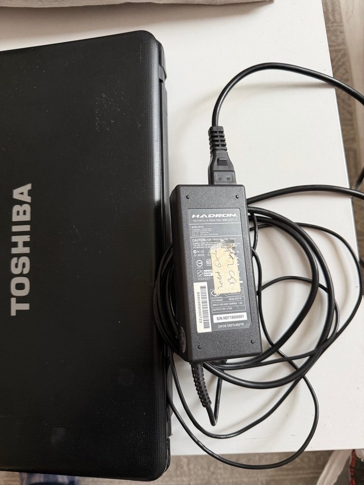 Toshiba laptop sorunsuz Windows 10 + Office Yüklü - Görsel 2