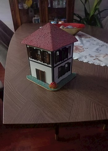 Beyaz Detaylı Model Ev Kiti