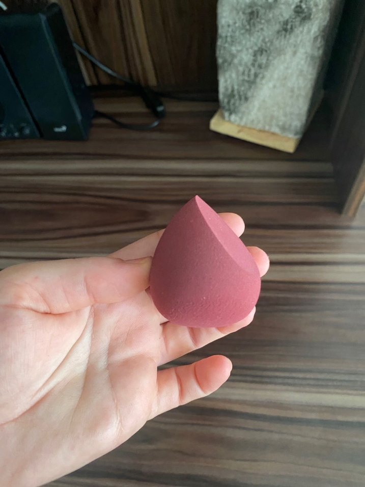 Bordo Makyaj Süngeri - Görsel 2